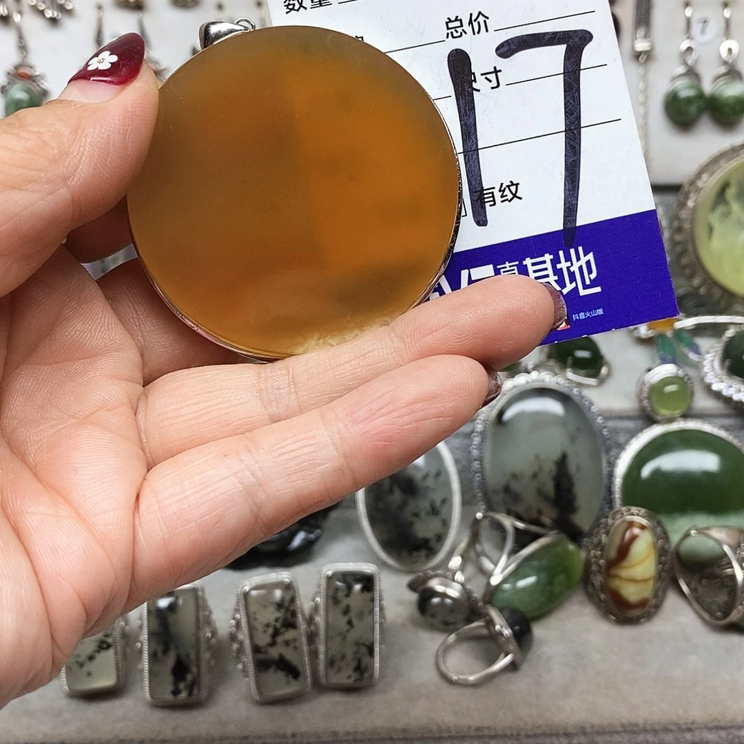 用***1蛇纹石玉银S925镶嵌吊坠