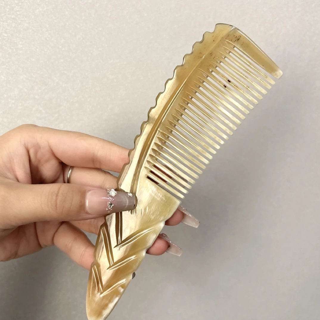 牛角梳子天然女士长发直发顺发梳家用按摩头部头皮经络梳防静电