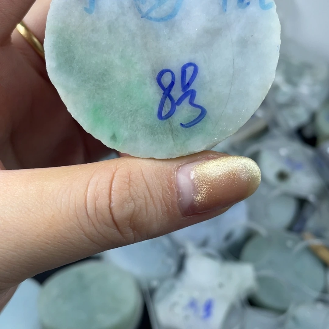 翡翠散珠天然缅甸翡翠边角