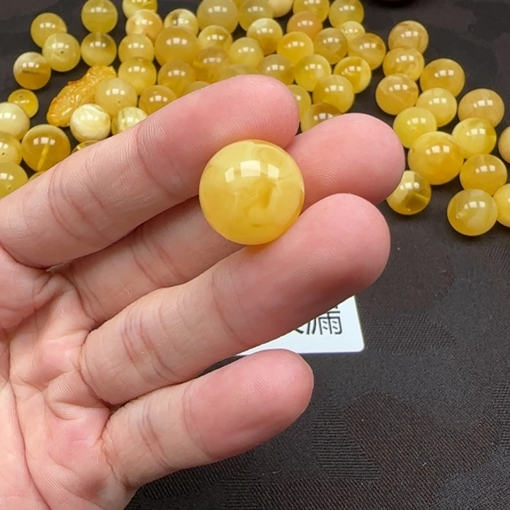 未镶嵌琥珀裸石天然454