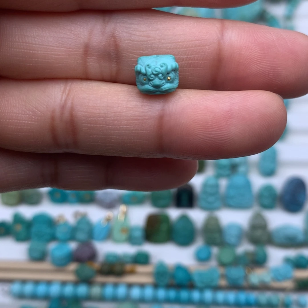 未镶嵌绿松石珠宝奇石