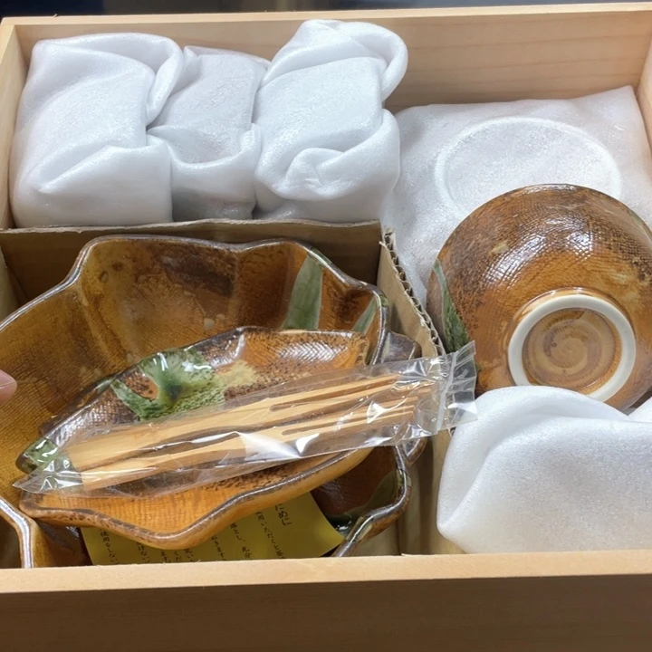瓷片D**.瓷片哈哈哈哈哈