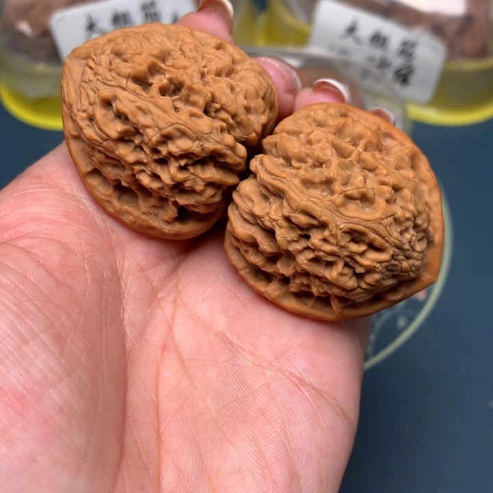 文玩核桃把件38-10646-9
