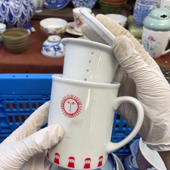 他家瓷器真美…开播了
