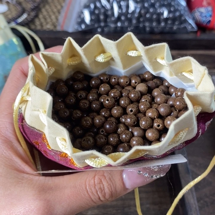 泥塑香韵苏合0.6瑕疵珠香包约50克