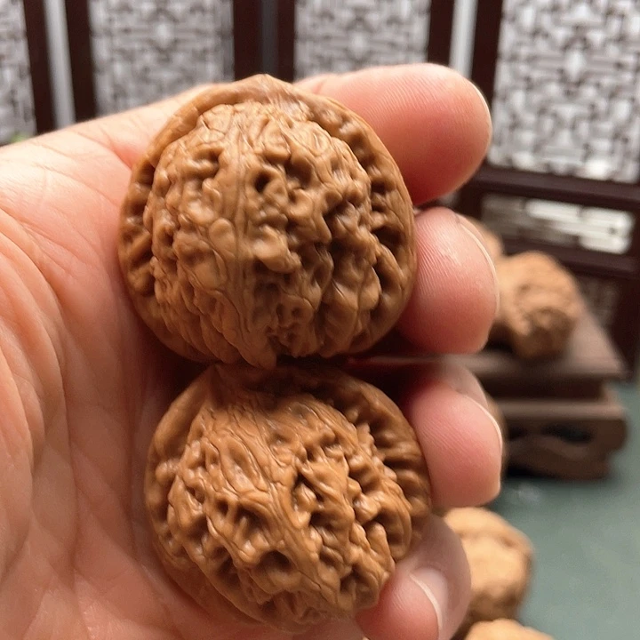 仙***ᕗ文玩核桃吊坠红锦鲤