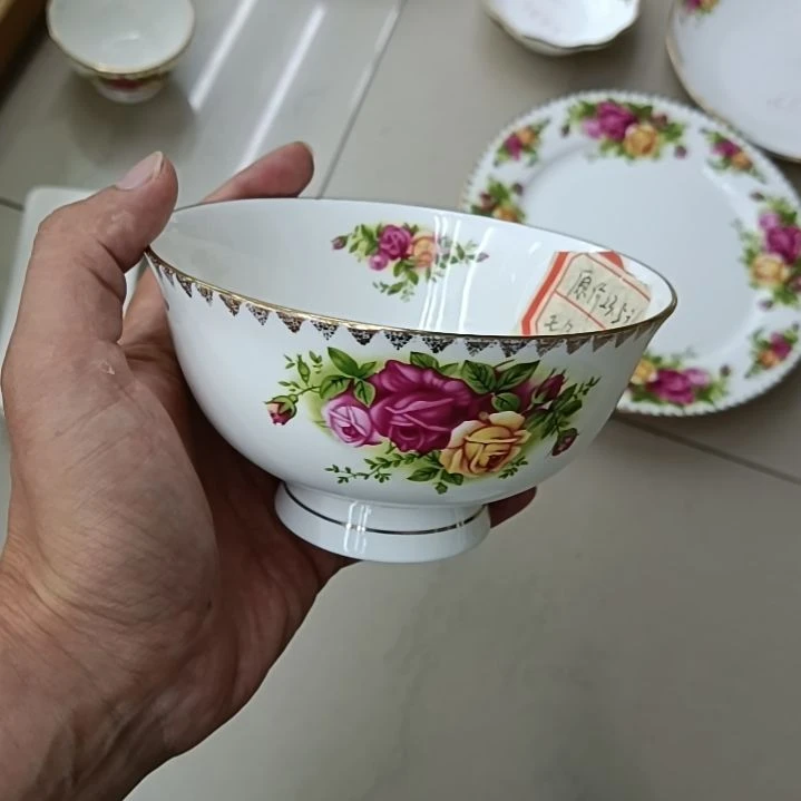 丹***丹骨质瓷红拍金5高足16个