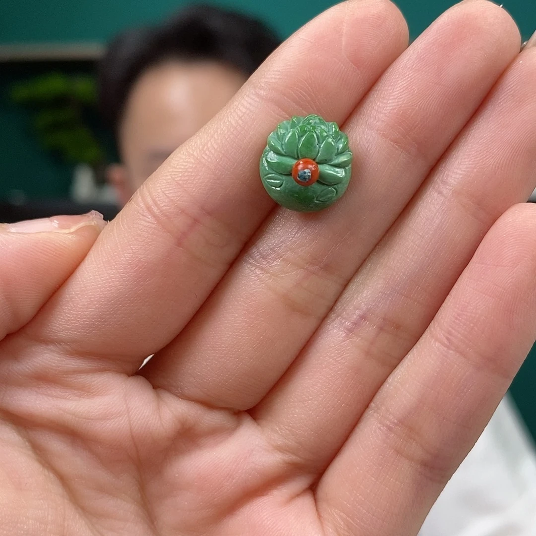 未镶嵌绿松石颈饰