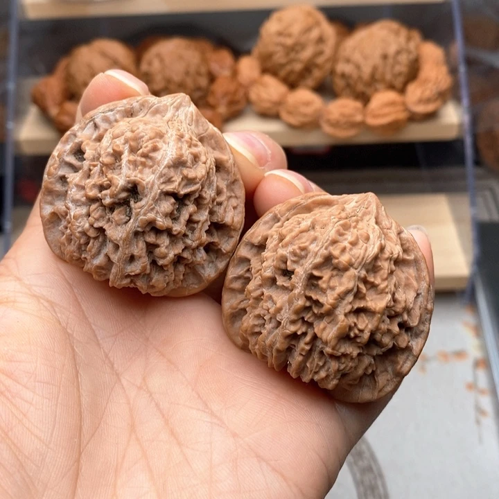 顺***易核桃把件满天星核桃
