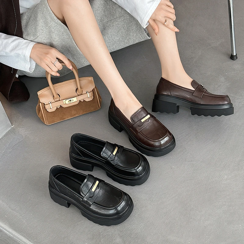 潮流伴侣英伦风小皮鞋女2025早春新款圆头单鞋百搭软底黑色乐福鞋