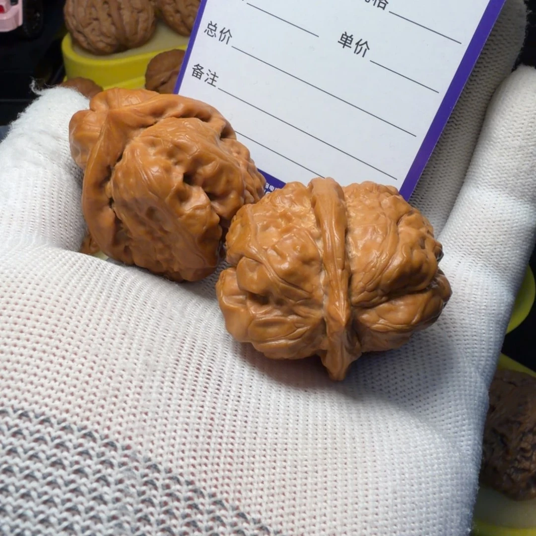 随****吊坠文玩核桃蛤蟆头