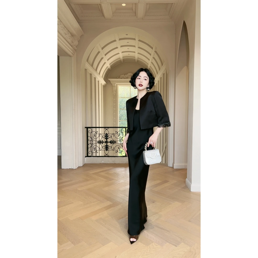 LYXJ【珠绣】春夏新款缎面职业气质时尚高腰显瘦休闲黑色西装外套