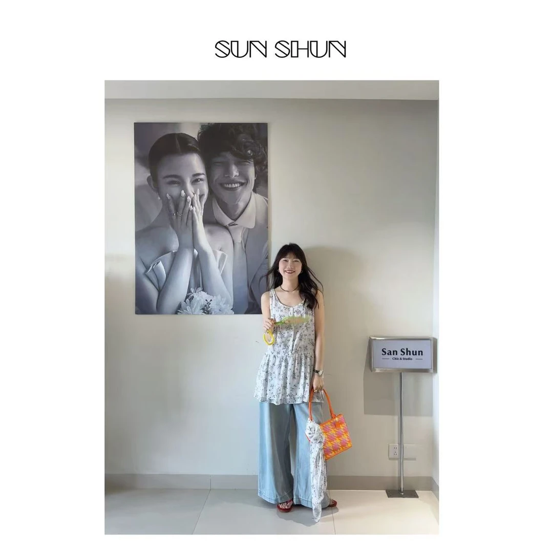 Sanshun -（重新盛开) -夏季无袖碎花裙搭丝巾叠穿宽松显瘦韩版
