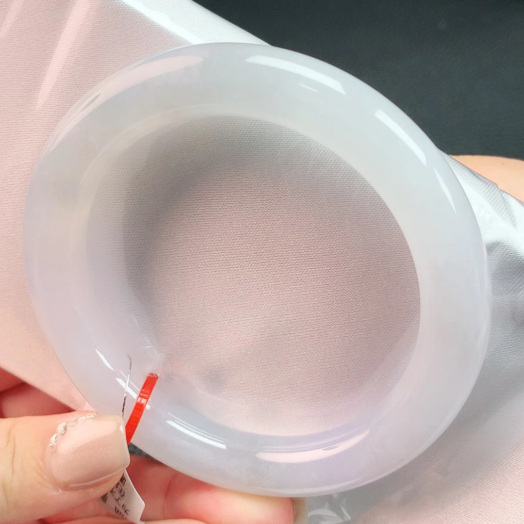 翡翠手镯未镶嵌59圈