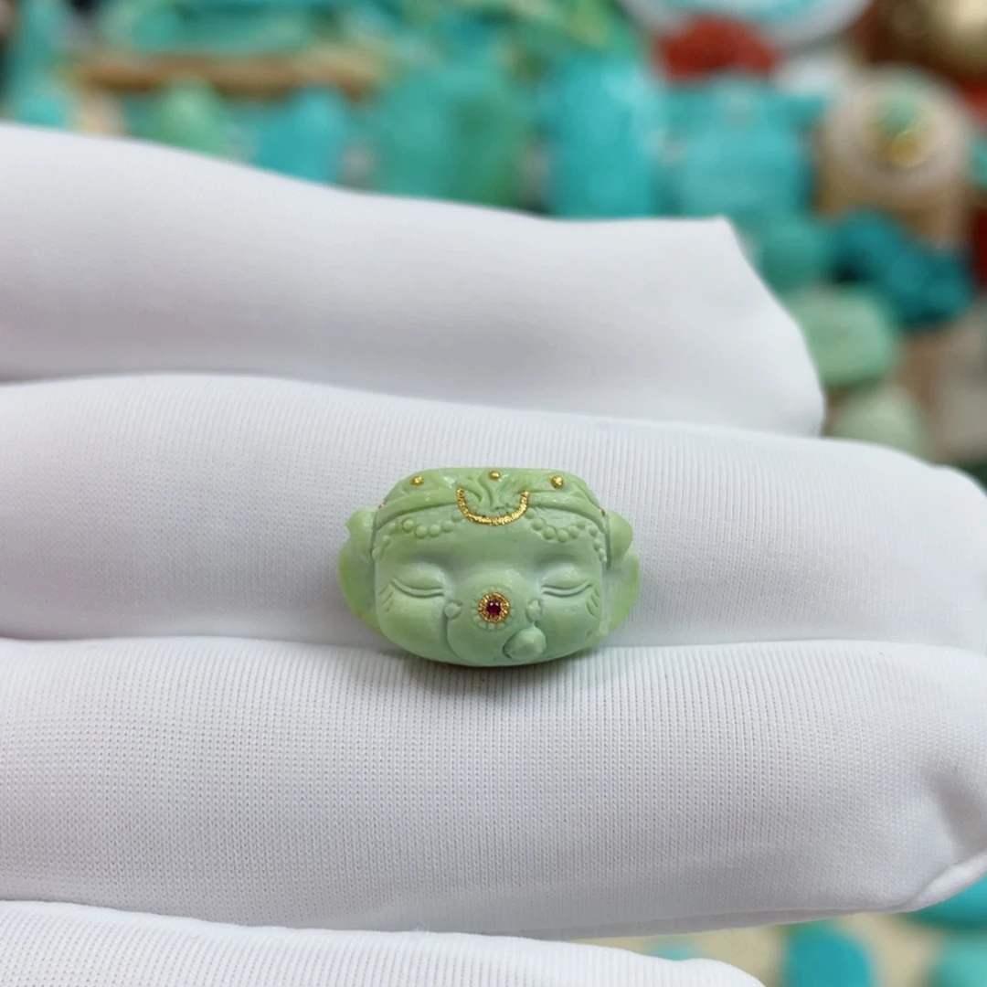 卡***罗绿松石未镶嵌珠宝奇石