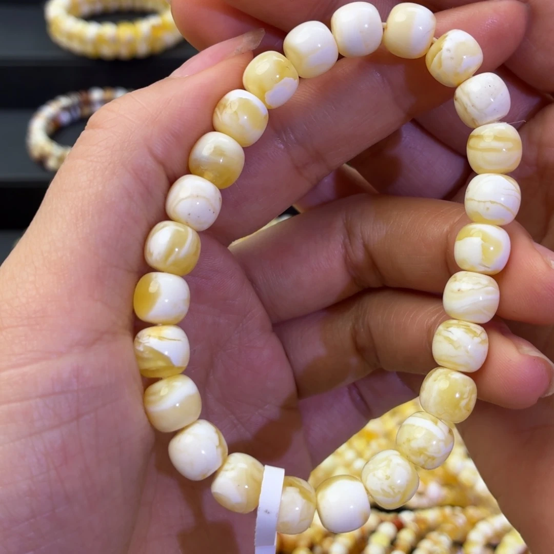 琥珀未镶嵌珠宝奇石瓷白妖8.5微瑕