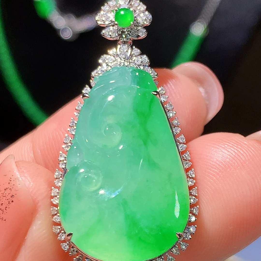 翡翠18K金镶嵌吊坠(不含链)