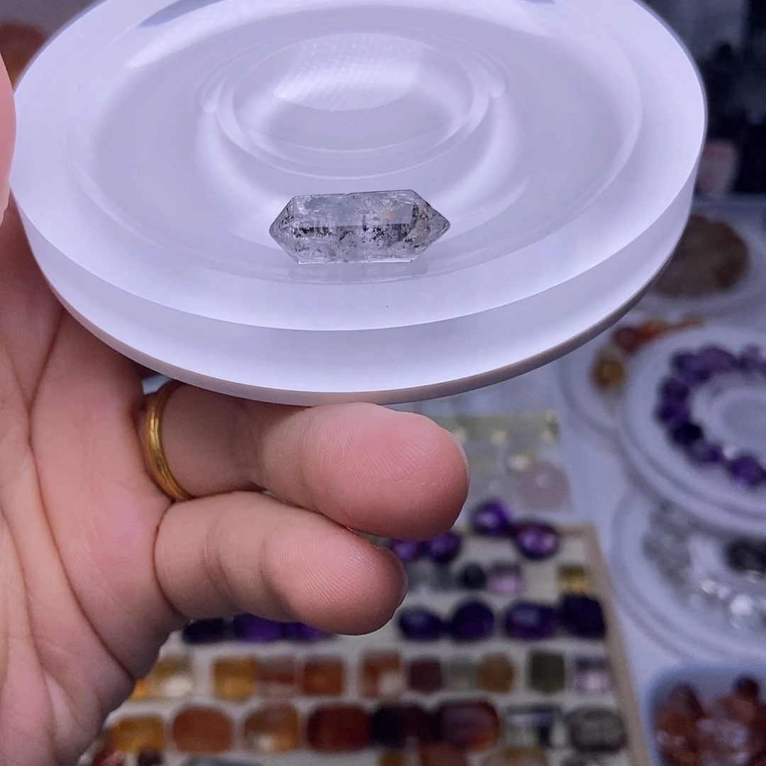 q***n水晶手串未镶嵌定制打孔不退换