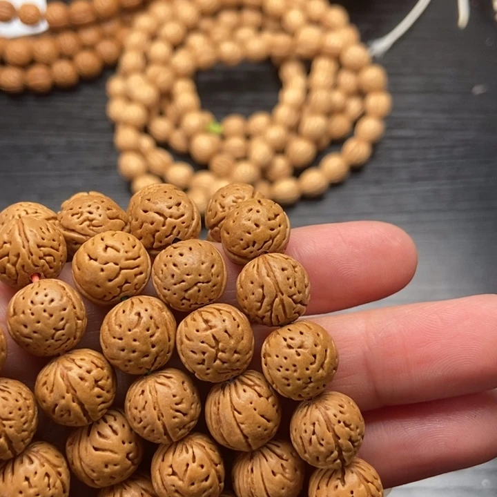 朱***淼吊坠桃核成品脖挂388