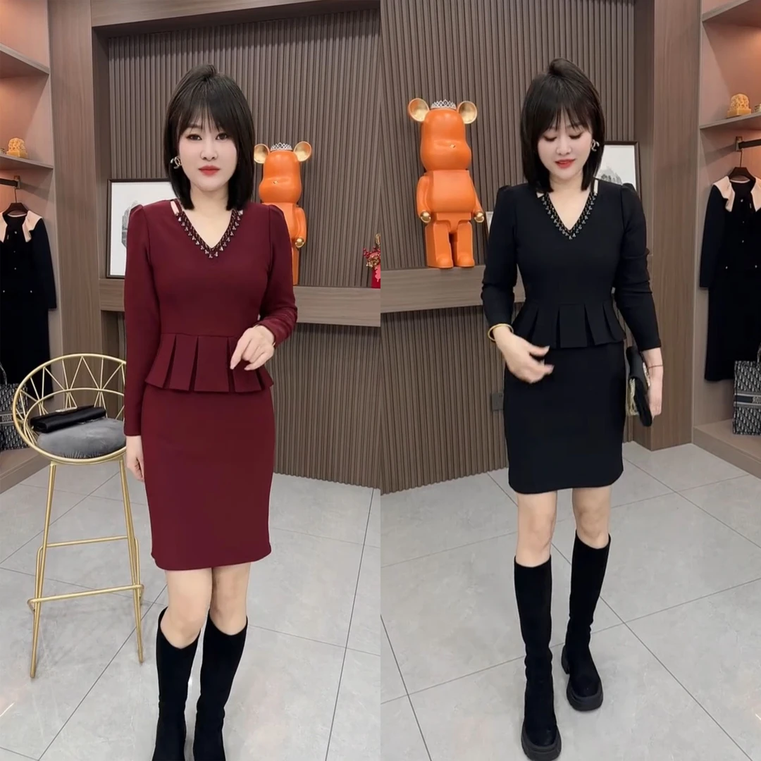 新款V领假两件连衣裙女修身遮肉显瘦洋气百搭重工气质裙子