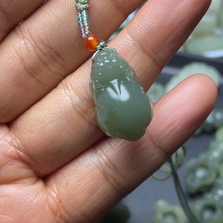 和田玉未镶嵌珠宝半成品