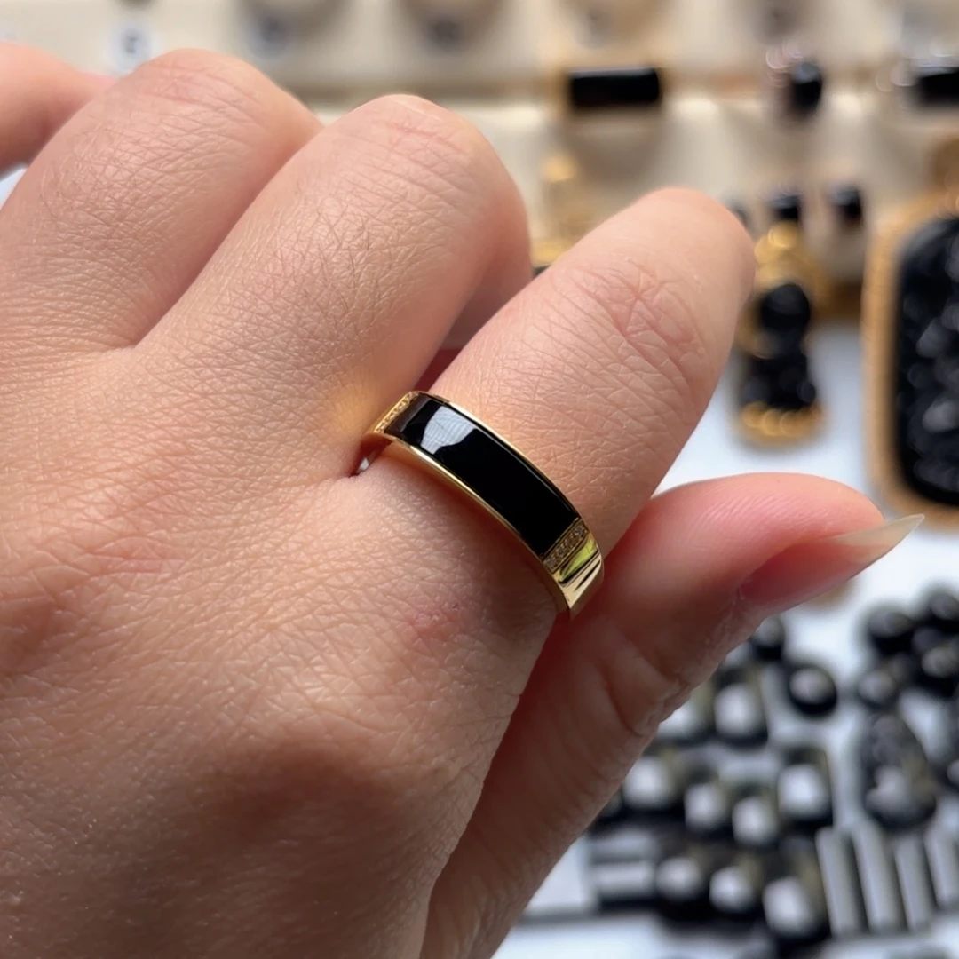 翡翠18K金镶嵌戒指缅甸翡翠