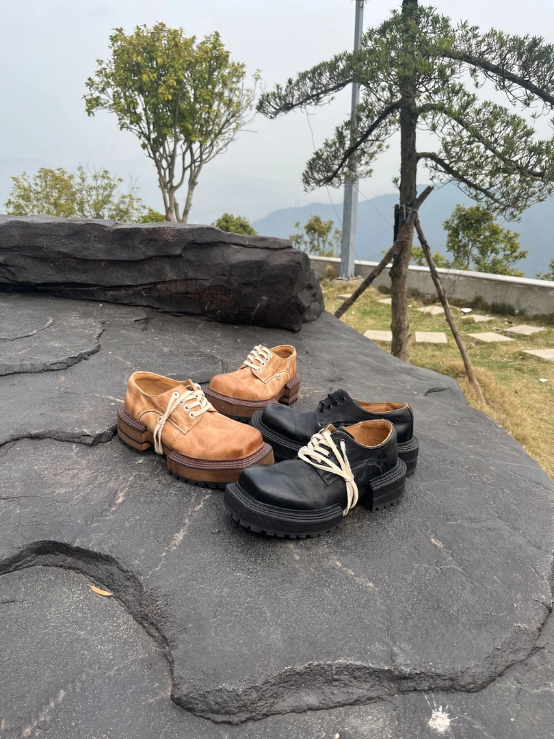 方头复古百搭高级头层牛皮软底复古手工做旧时尚男女鞋德比