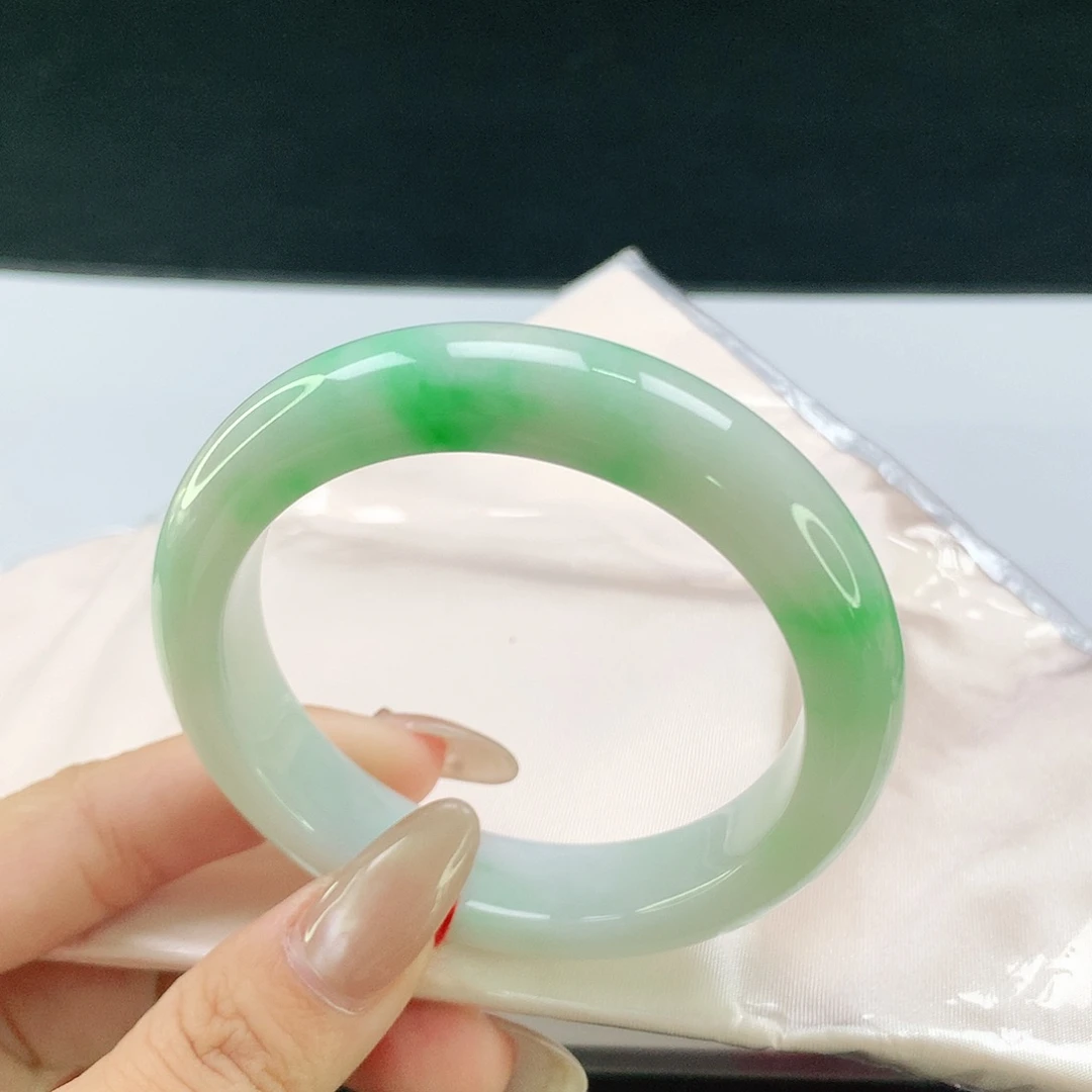 翡翠未镶嵌手镯5209