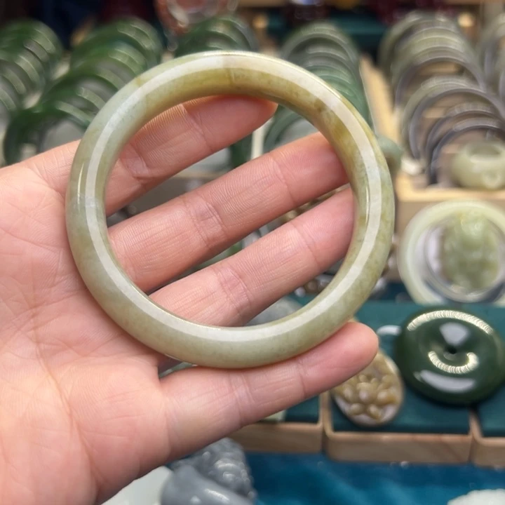 和田玉手镯未镶嵌59.2圈围M136