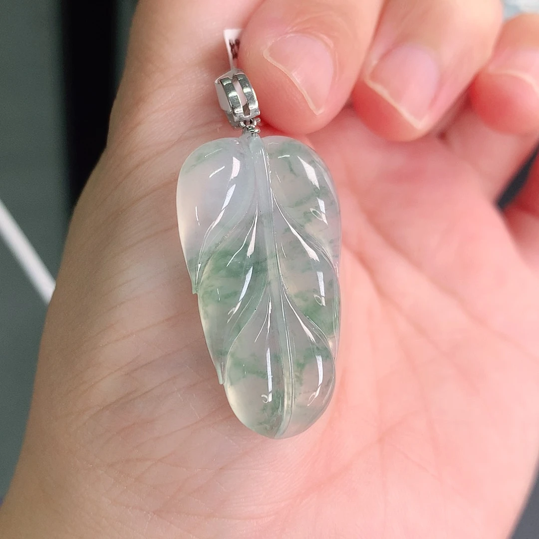 翡翠18K金镶嵌颈饰高冰飘绿叶子34-18-5