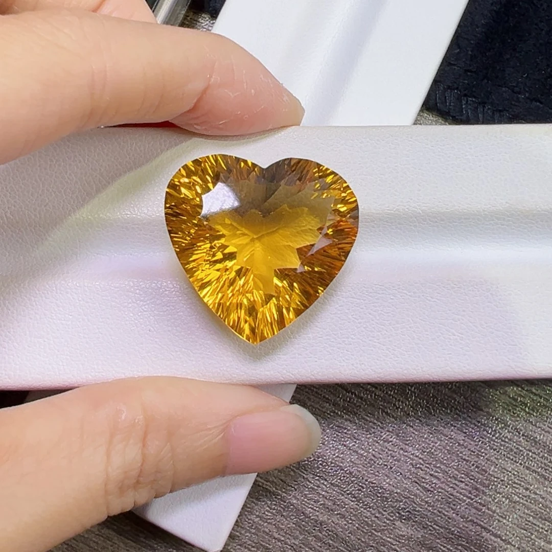 未镶嵌珠宝半成品黄晶34.5ct