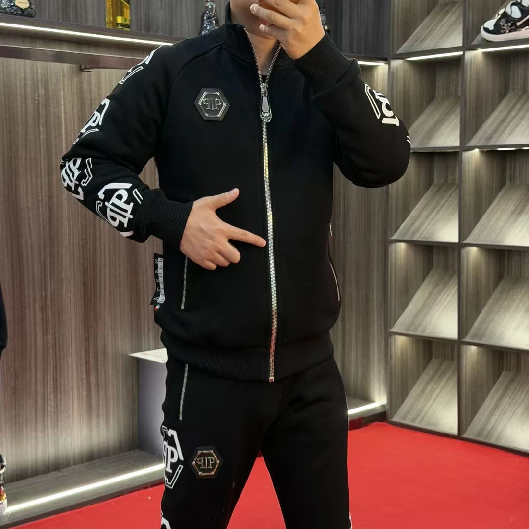 PLIPHPP PLEPN新款潮流秋冬字母骷髅头钢标修身男士运动休闲套装