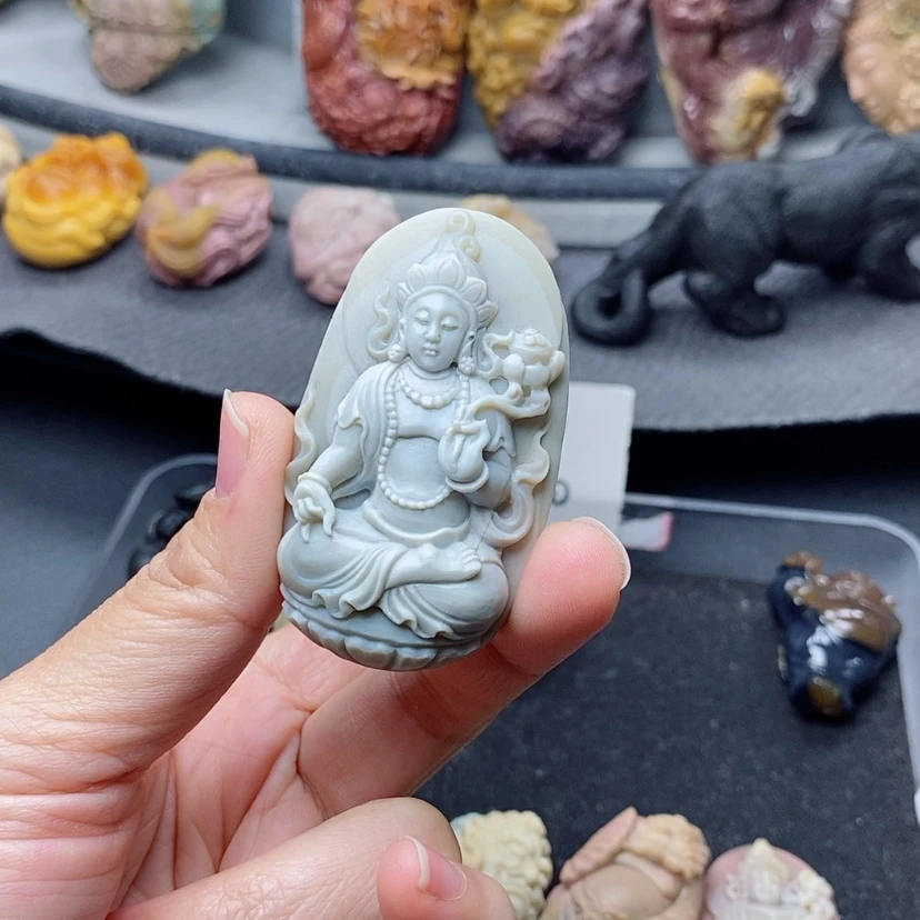 【闪购商品】定制石英质玉吊坠未镶嵌