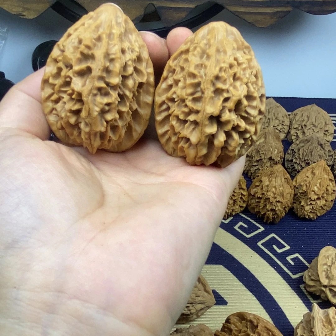 变***通文玩核桃吊坠招财鼠40有修