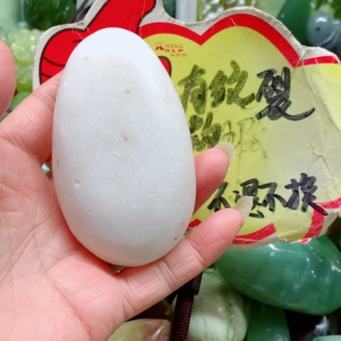 蛇纹石玉未镶嵌手把件