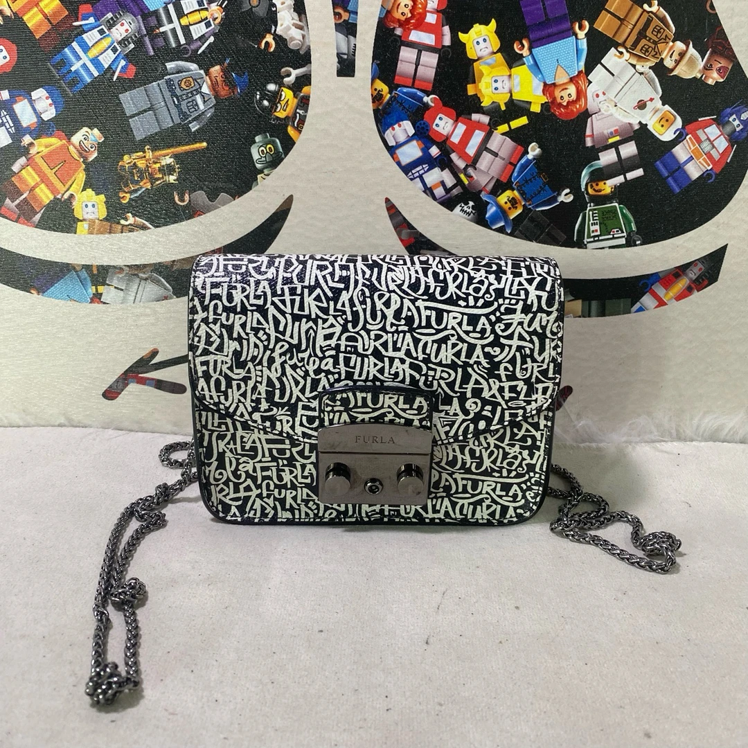 95新 FURLA/芙拉 20913斜挎包