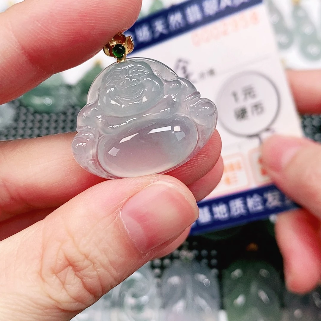 翡翠18K金镶嵌颈饰吊坠