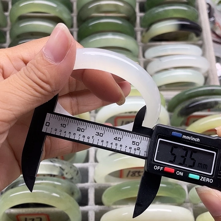 未镶嵌蛇纹石玉手镯179