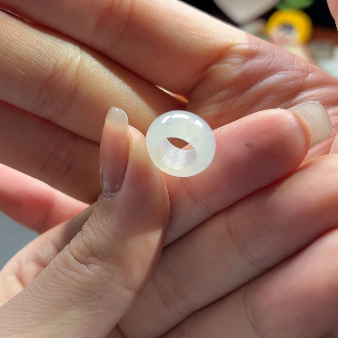 未镶嵌定制翡翠冰跑环 内径卡7mm