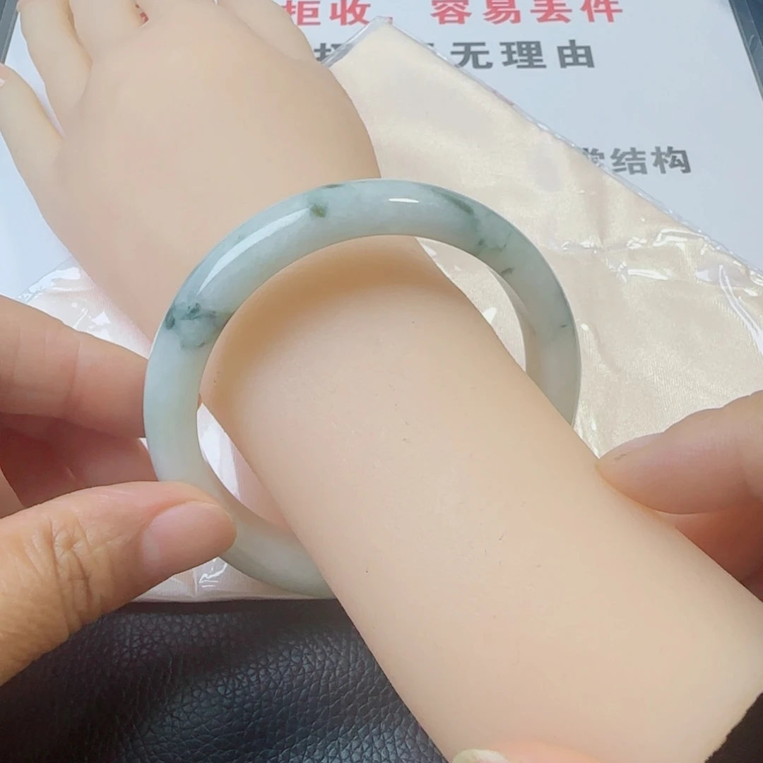翡翠未镶嵌手镯天然缅甸翡翠a货