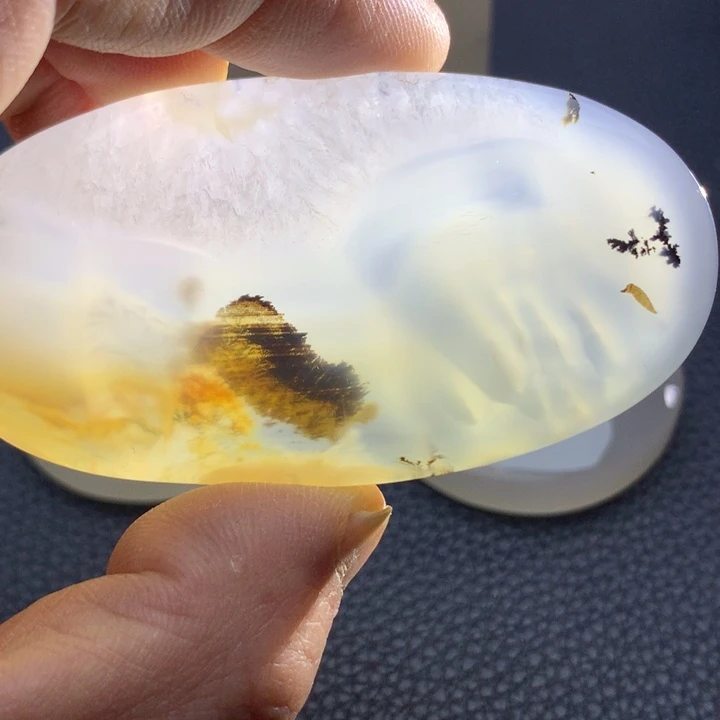 用***3玛瑙/玉髓未镶嵌颈饰