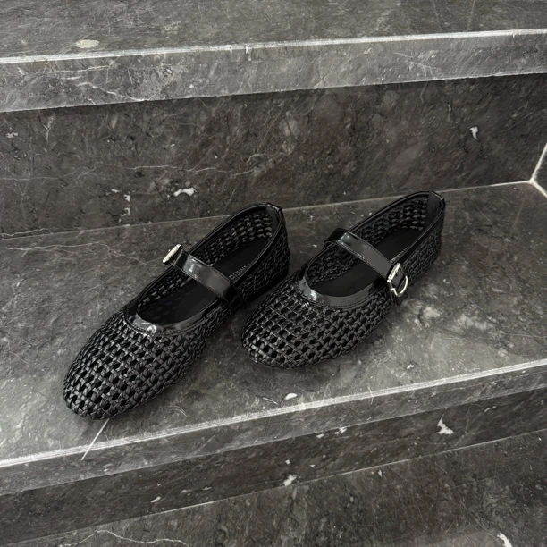 ZHIJIEFUSHI.【玛丽珍】经典黑百搭编织休闲鞋