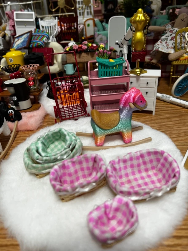 娃屋迷你家具微缩场景ob11娃小床小熊沙发配件玩具搭配拍照道具