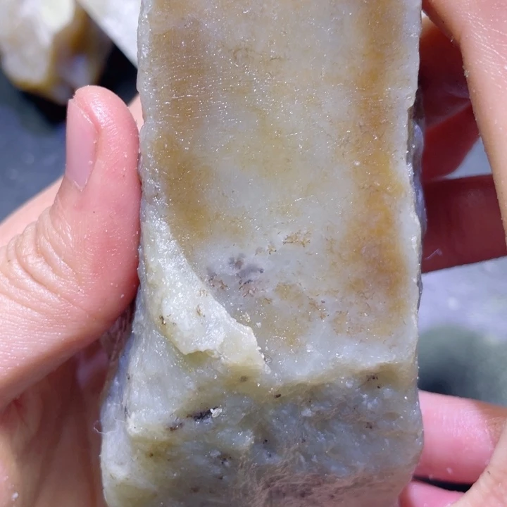 和田玉未镶嵌珠宝半成品