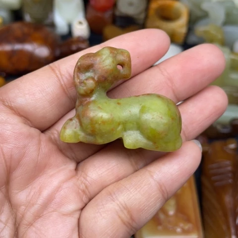 蛇纹石玉未镶嵌颈饰33