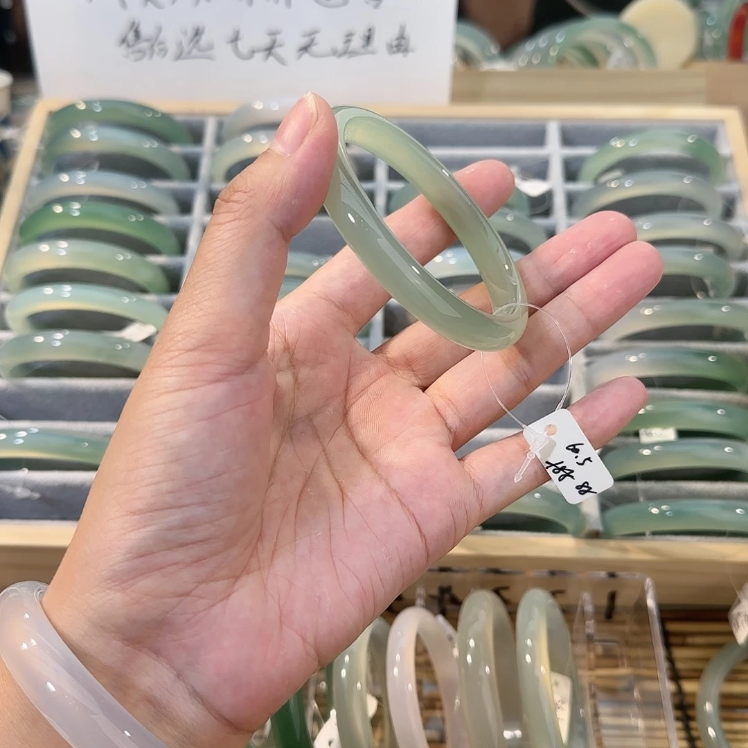 手镯玛瑙/玉髓未镶嵌圈口60.5