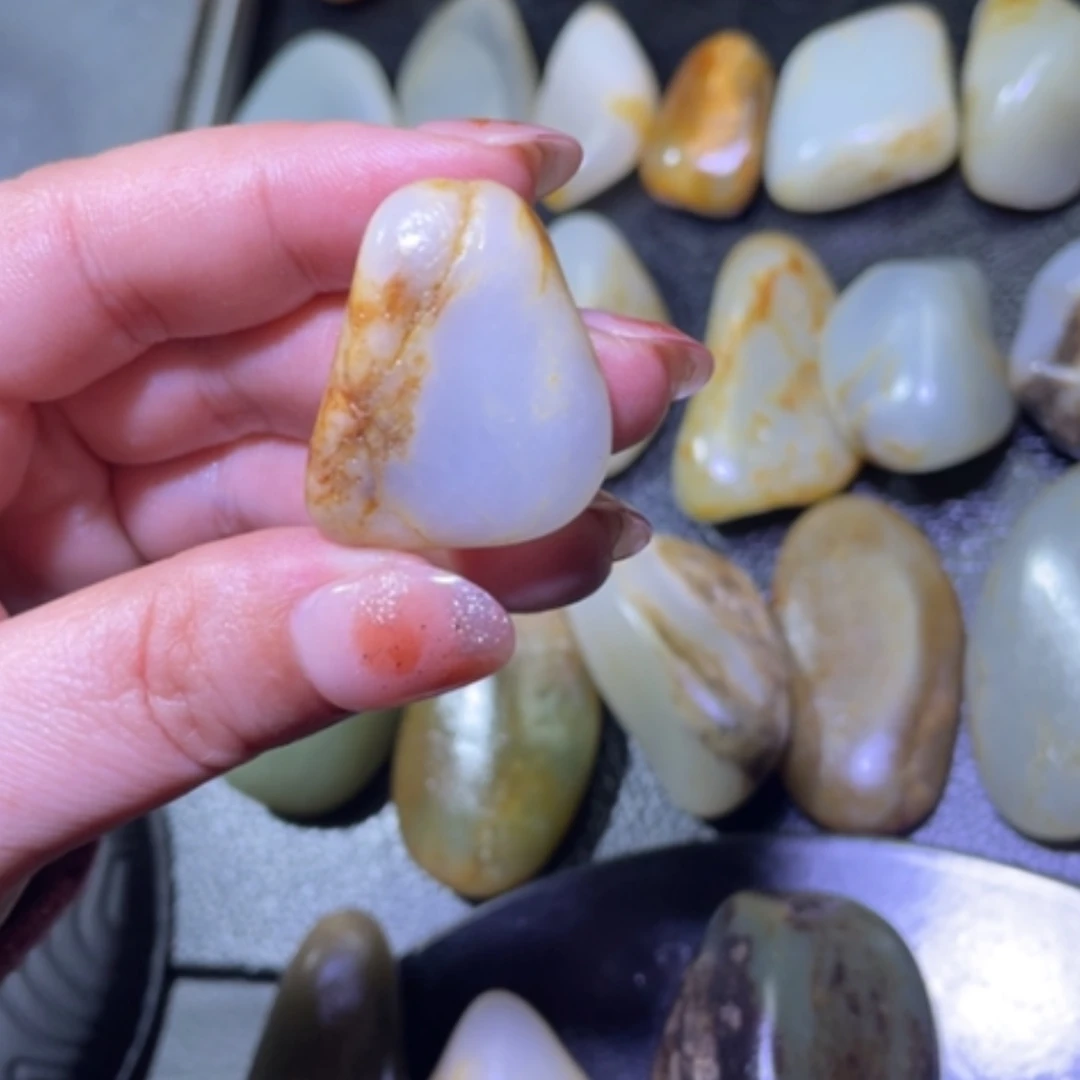 【闪购商品】颈饰未镶嵌和田玉