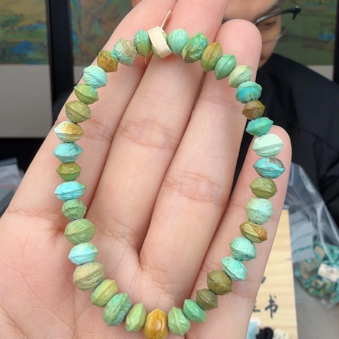 绿松石未镶嵌珠宝奇石