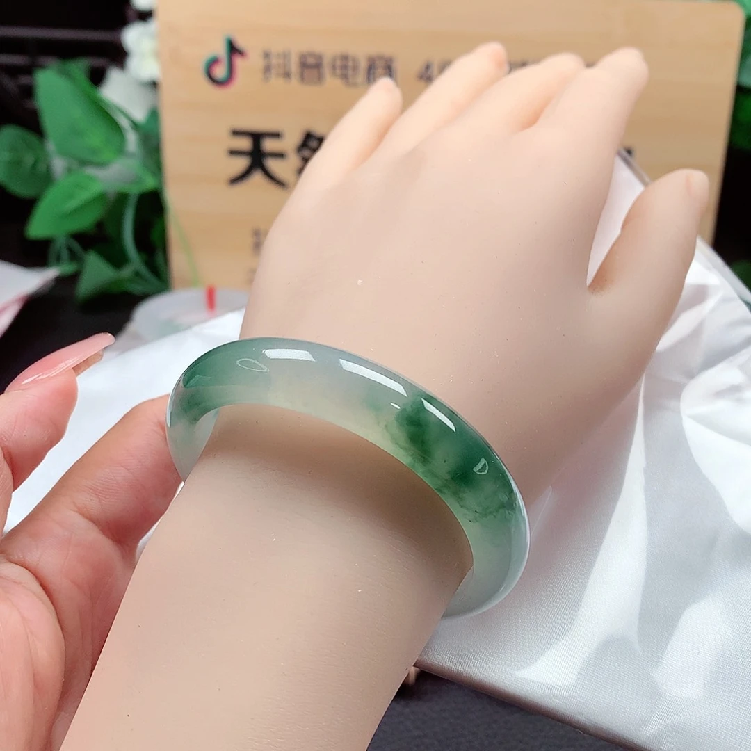 未镶嵌手镯（贵妃镯）翡翠天然A货翡翠手镯，85号