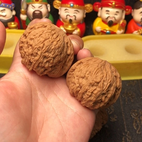 文玩核桃吊坠泥鳅背42